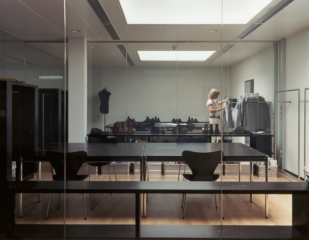USM Haller Desk Gallery | Office | USM Modular Furniture